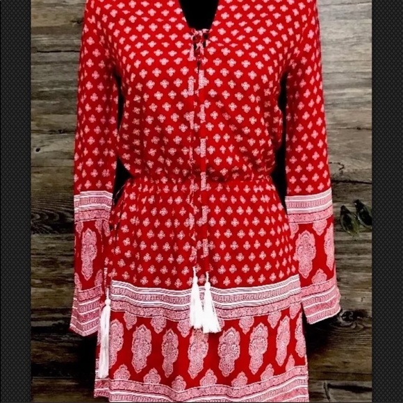 ⭐️ SLASH SUMMER SALE! ⭐️ EUC Romeo & Juliet Couture Beach Swim Coverup Red - Picture 1 of 11